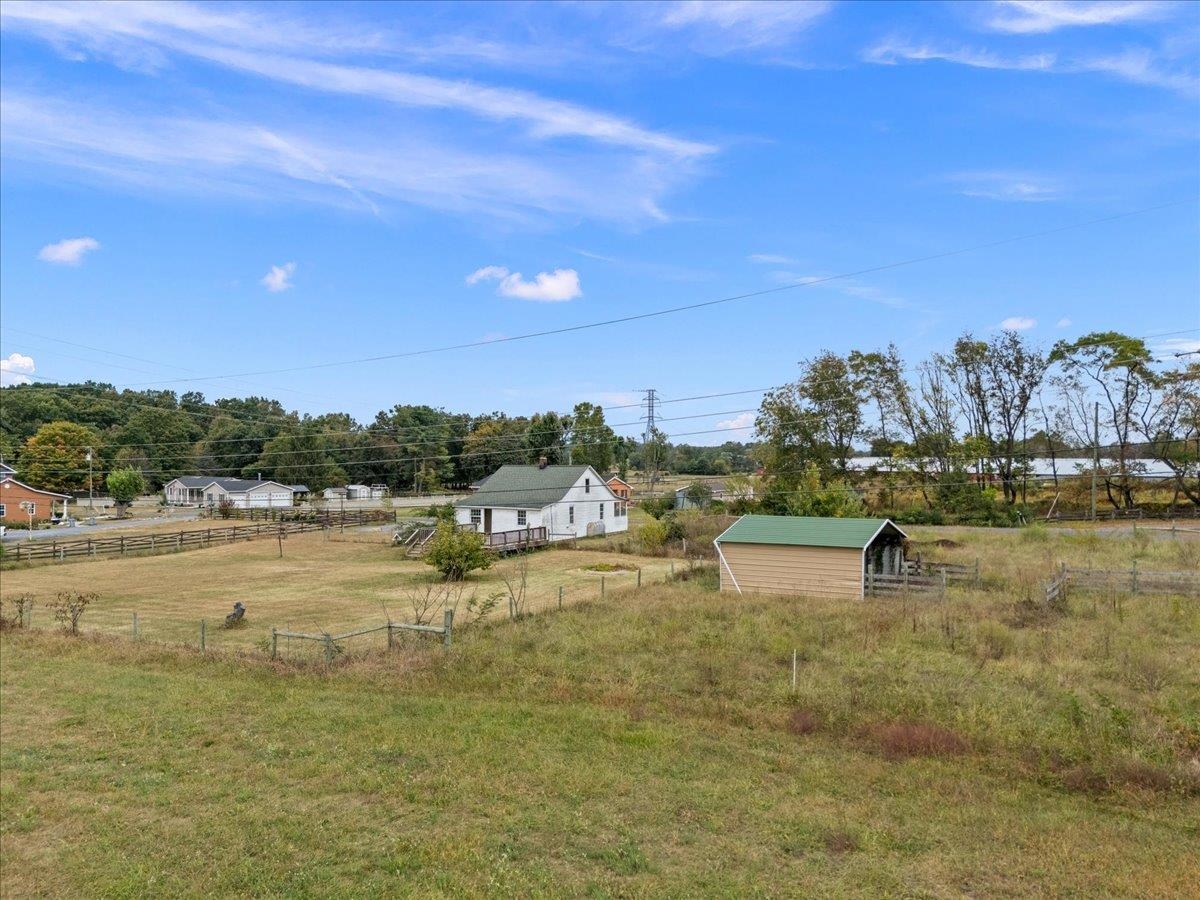 225 STULL RUN LN, GROTTOES, Virginia 24441, 2 Bedrooms Bedrooms, ,1 BathroomBathrooms,Residential,225 STULL RUN LN,669174 MLS # 669174