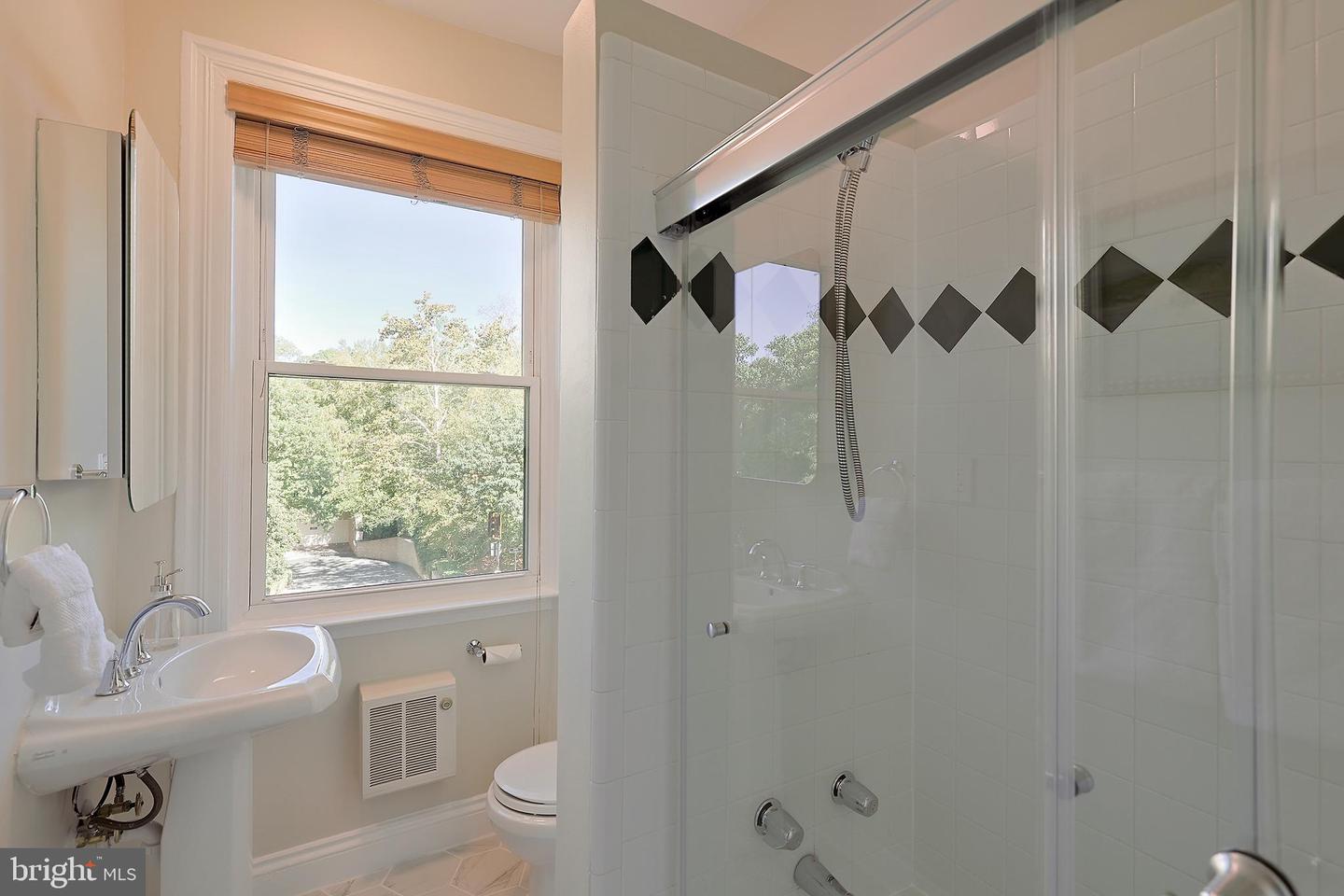 3100 CONNECTICUT AVE NW #302, WASHINGTON, District Of Columbia 20008, 1 Bedroom Bedrooms, ,1 BathroomBathrooms,Residential,For sale,3100 CONNECTICUT AVE NW #302,DCDC2214300 MLS # DCDC2214300