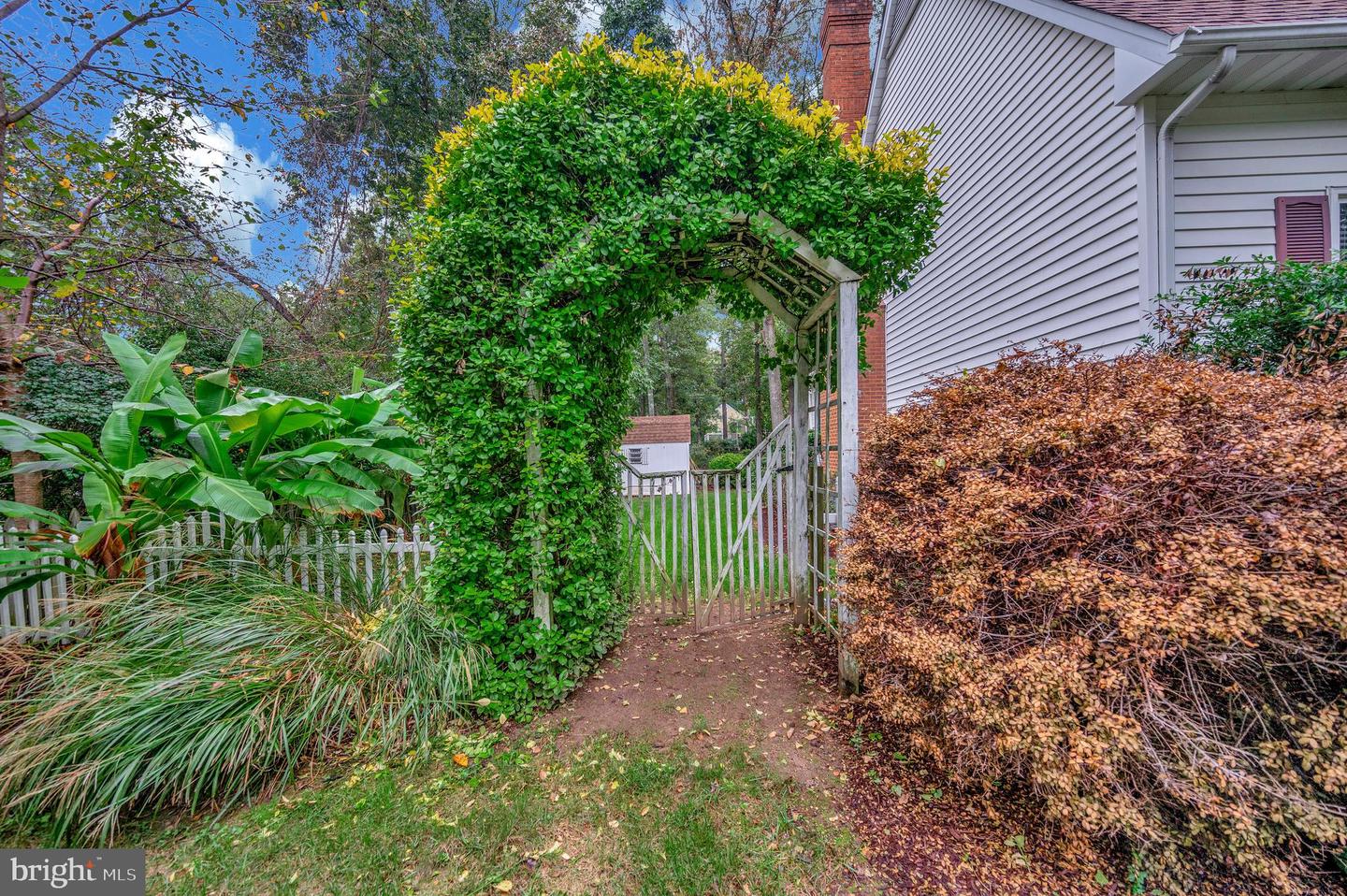 416 WHITECLIFF DR, FREDERICKSBURG, Virginia 22407, 3 Bedrooms Bedrooms, ,2 BathroomsBathrooms,Residential,For sale,416 WHITECLIFF DR,VASP2035378 MLS # VASP2035378