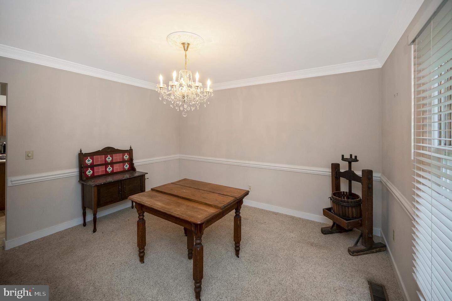 416 WHITECLIFF DR, FREDERICKSBURG, Virginia 22407, 3 Bedrooms Bedrooms, ,2 BathroomsBathrooms,Residential,For sale,416 WHITECLIFF DR,VASP2035378 MLS # VASP2035378