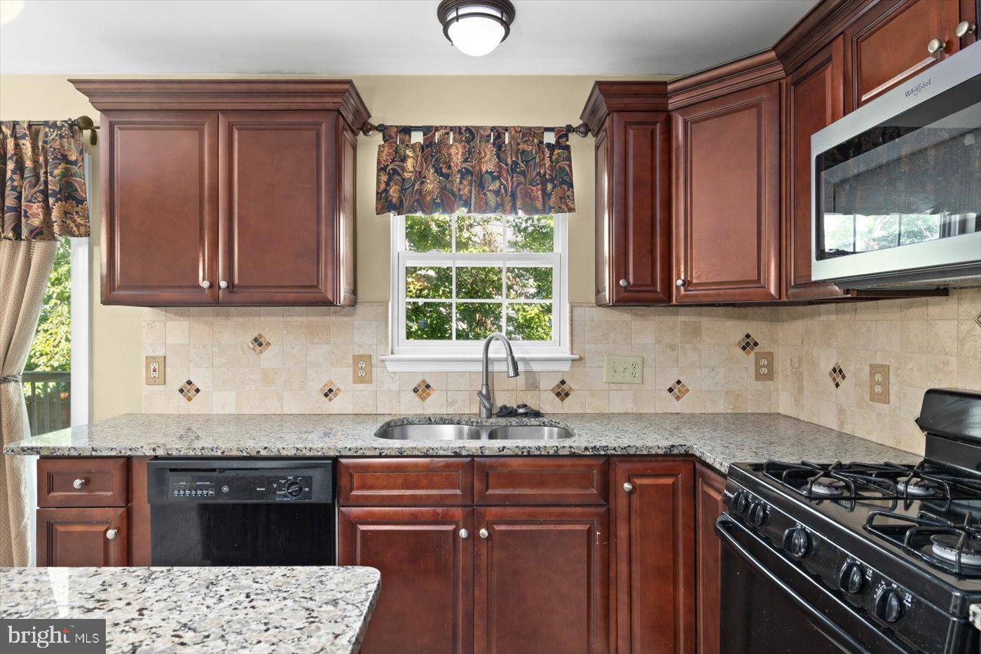 15 STONERIDGE CT, STAFFORD, Virginia 22554, 4 Bedrooms Bedrooms, ,3 BathroomsBathrooms,Residential,For sale,15 STONERIDGE CT,VAST2041724 MLS # VAST2041724