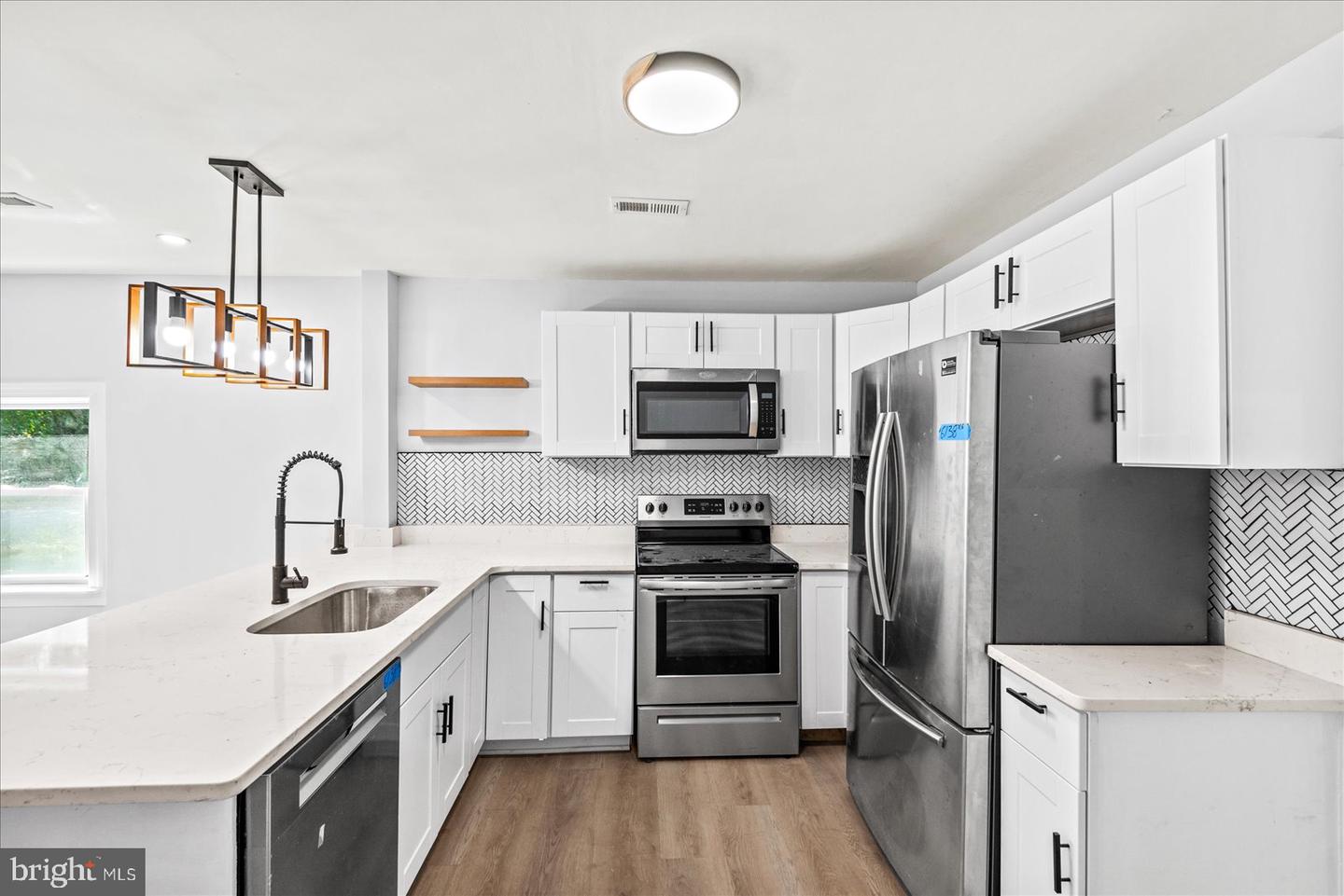 608 KINTZ ST, COLONIAL BEACH, Virginia 22443, 3 Bedrooms Bedrooms, ,1 BathroomBathrooms,Residential,For sale,608 KINTZ ST,VAWE2009546 MLS # VAWE2009546 608 KINTZ ST, COLONIAL BEACH, Virginia 22443, 3 Bedrooms Bedrooms, ,1 BathroomBathrooms,Residential,For sale,608 KINTZ ST,VAWE2009546 MLS # VAWE2009546