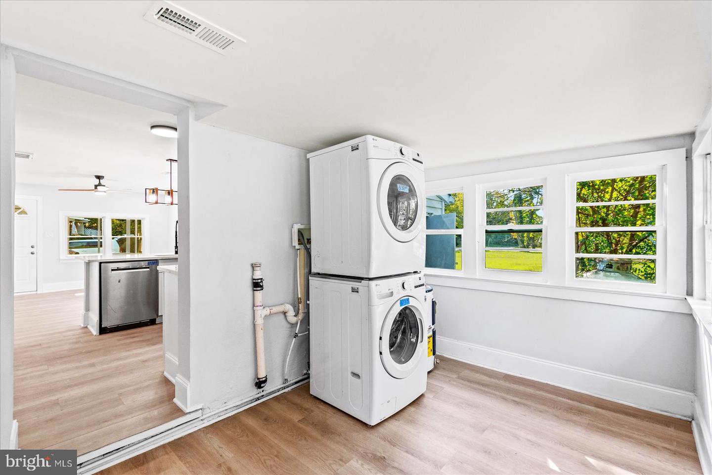 608 KINTZ ST, COLONIAL BEACH, Virginia 22443, 3 Bedrooms Bedrooms, ,1 BathroomBathrooms,Residential,For sale,608 KINTZ ST,VAWE2009546 MLS # VAWE2009546 608 KINTZ ST, COLONIAL BEACH, Virginia 22443, 3 Bedrooms Bedrooms, ,1 BathroomBathrooms,Residential,For sale,608 KINTZ ST,VAWE2009546 MLS # VAWE2009546