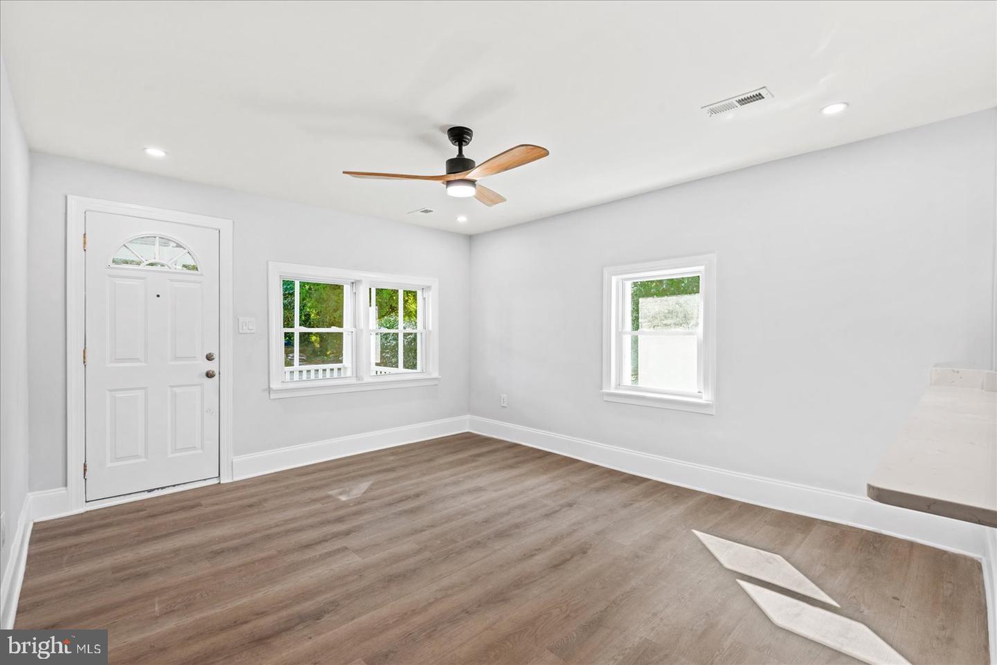 608 KINTZ ST, COLONIAL BEACH, Virginia 22443, 3 Bedrooms Bedrooms, ,1 BathroomBathrooms,Residential,For sale,608 KINTZ ST,VAWE2009546 MLS # VAWE2009546 608 KINTZ ST, COLONIAL BEACH, Virginia 22443, 3 Bedrooms Bedrooms, ,1 BathroomBathrooms,Residential,For sale,608 KINTZ ST,VAWE2009546 MLS # VAWE2009546