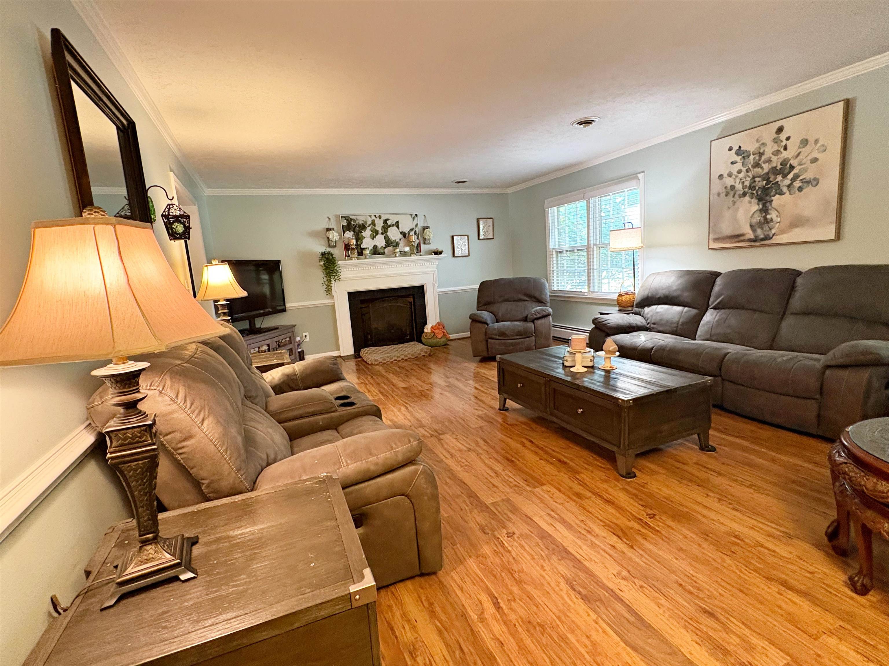 203 PELHAM DR, WAYNESBORO, Virginia 22980, 4 Bedrooms Bedrooms, ,3 BathroomsBathrooms,Residential,203 PELHAM DR,669650 MLS # 669650