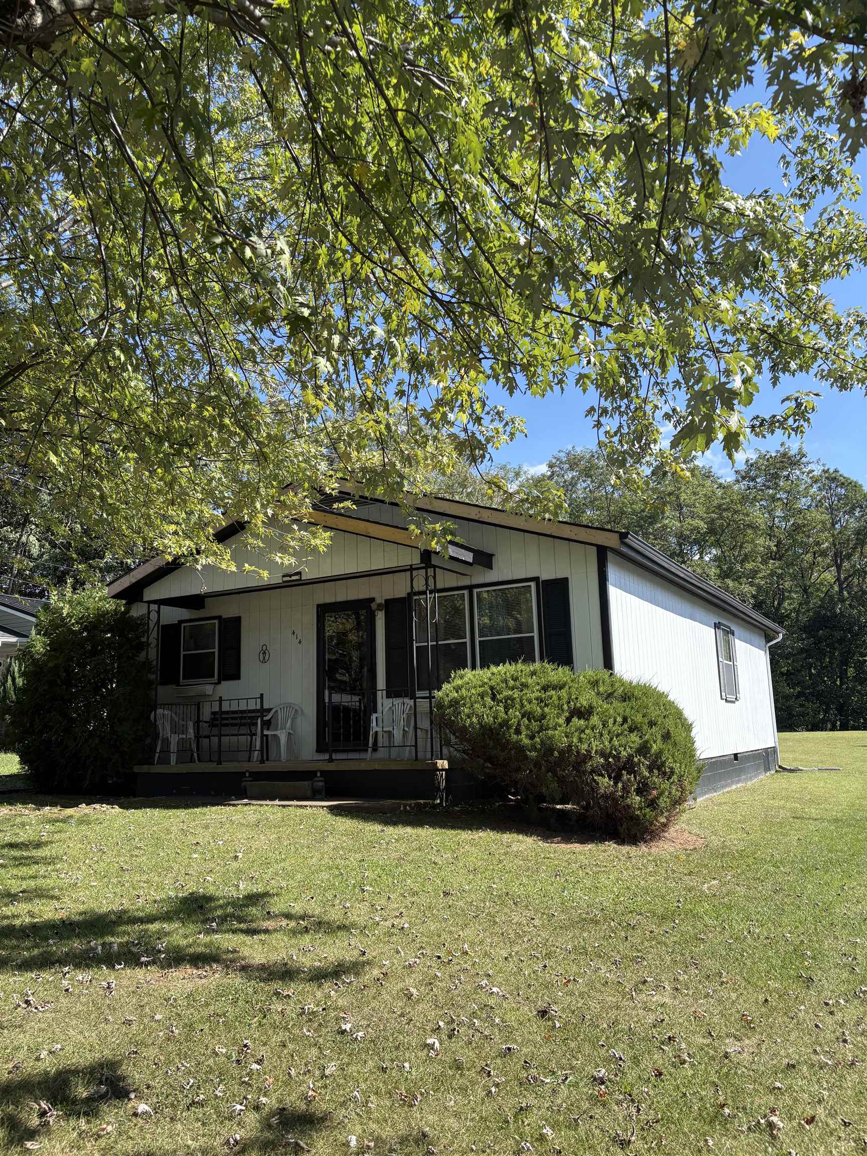 414 SUMMIT AVE, HARRISONBURG, Virginia 22801, 3 Bedrooms Bedrooms, ,1 BathroomBathrooms,Residential,414 SUMMIT AVE,669658 MLS # 669658