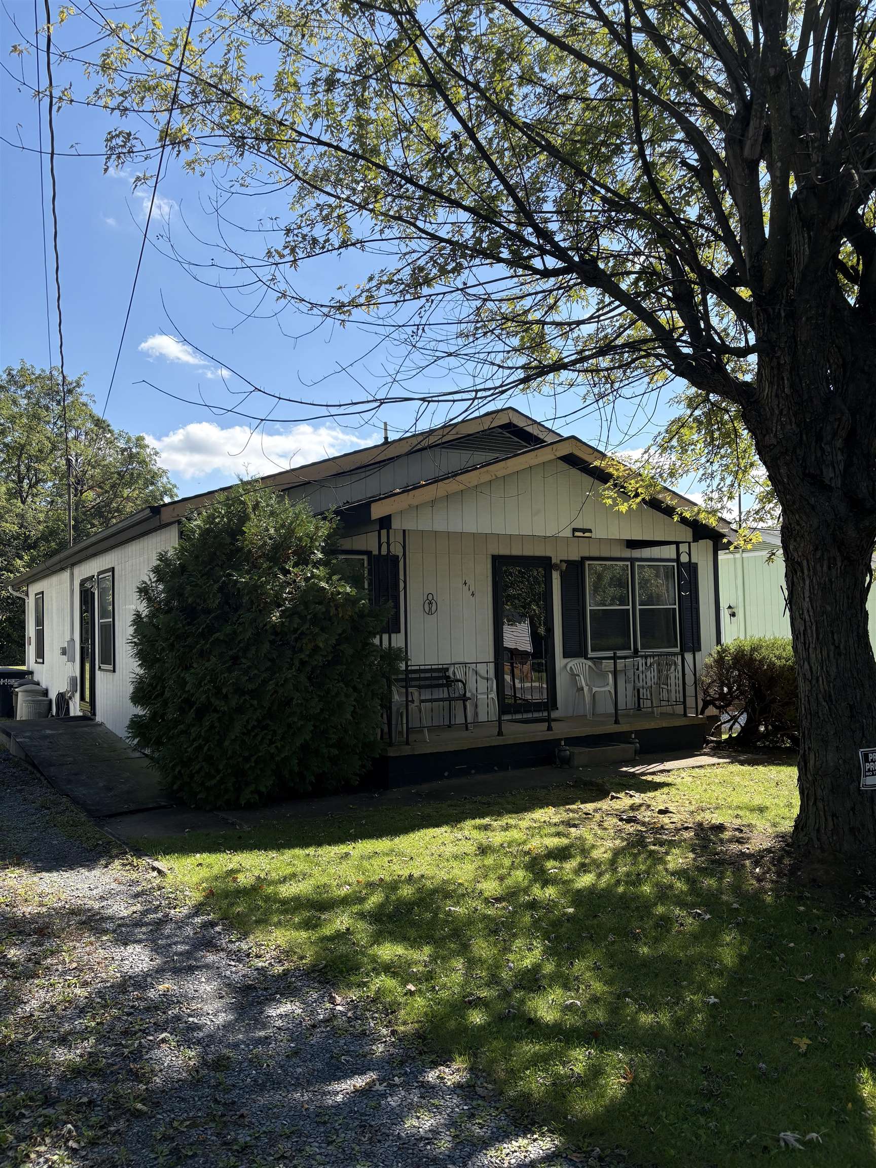 414 SUMMIT AVE, HARRISONBURG, Virginia 22801, 3 Bedrooms Bedrooms, ,1 BathroomBathrooms,Residential,414 SUMMIT AVE,669658 MLS # 669658