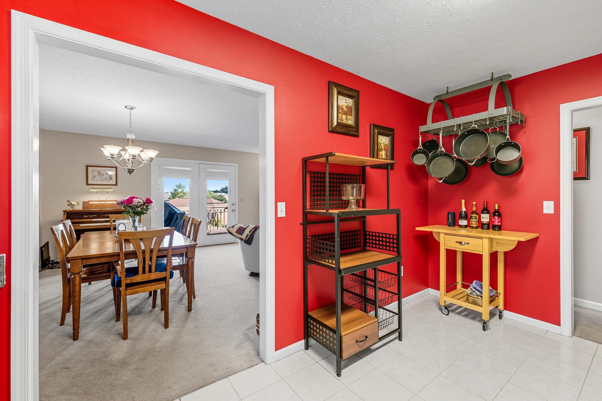 1218 POPLAR CIR, HARRISONBURG, Virginia 22802, 4 Bedrooms Bedrooms, ,3 BathroomsBathrooms,Residential,1218 POPLAR CIR,669661 MLS # 669661