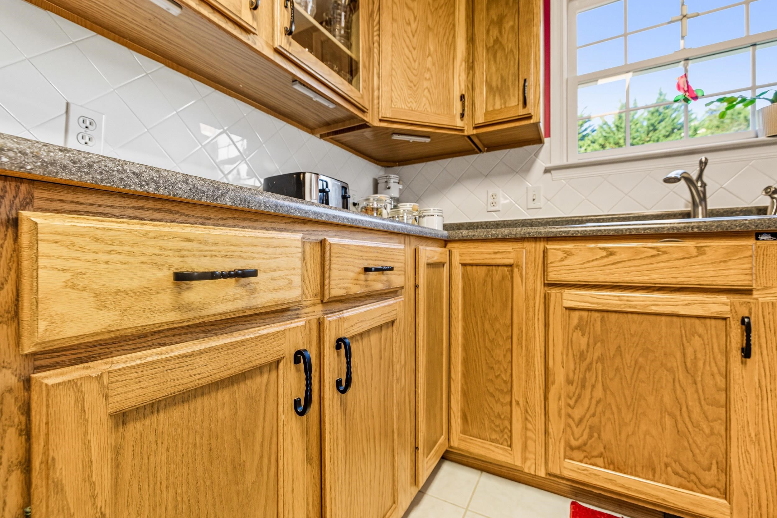 1218 POPLAR CIR, HARRISONBURG, Virginia 22802, 4 Bedrooms Bedrooms, ,3 BathroomsBathrooms,Residential,1218 POPLAR CIR,669661 MLS # 669661