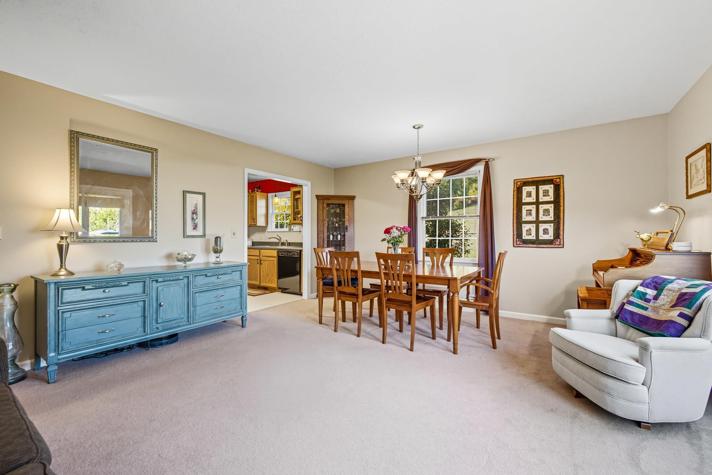 1218 POPLAR CIR, HARRISONBURG, Virginia 22802, 4 Bedrooms Bedrooms, ,3 BathroomsBathrooms,Residential,1218 POPLAR CIR,669661 MLS # 669661