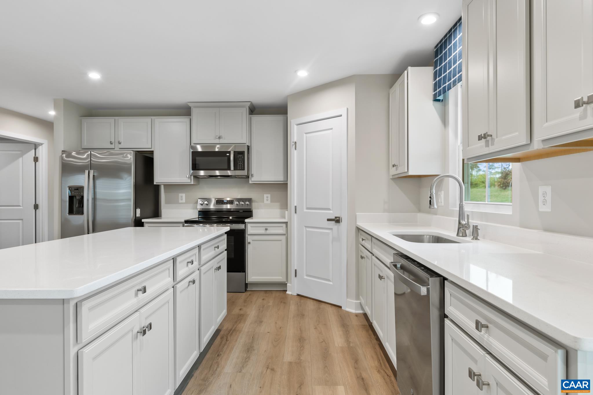 80 WHITE SANDS BLVD, BARBOURSVILLE, Virginia 22923, 3 Bedrooms Bedrooms, ,2 BathroomsBathrooms,Residential,EDEN CAY,80 WHITE SANDS BLVD,669662 MLS # 669662