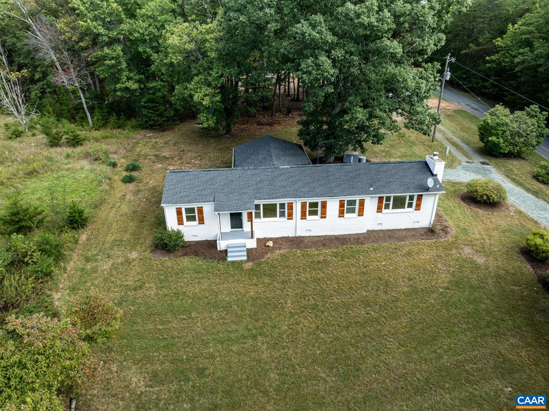 19 HARLOW TOWN RD, LOUISA, Virginia 23093, 3 Bedrooms Bedrooms, ,2 BathroomsBathrooms,Residential,19 HARLOW TOWN RD,669668 MLS # 669668