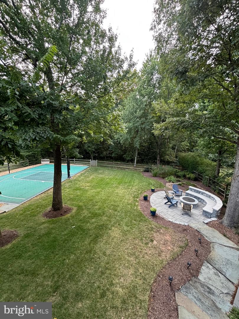 13611 BRITISH MANOR CT, CENTREVILLE, Virginia 20120, 4 Bedrooms Bedrooms, ,3 BathroomsBathrooms,Residential,For sale,13611 BRITISH MANOR CT,VAFX2262450 MLS # VAFX2262450