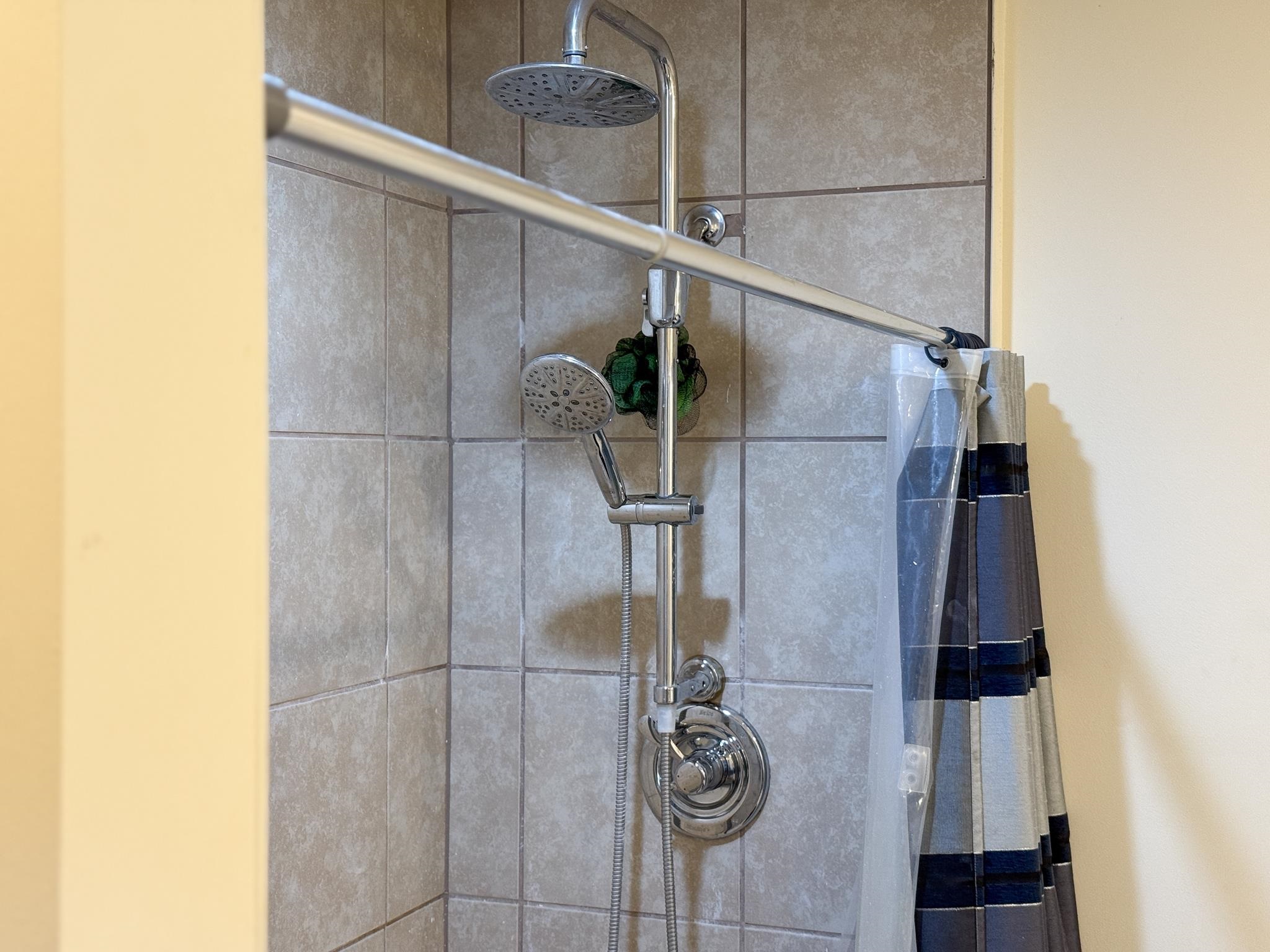 63 MADISON DR, CHURCHVILLE, Virginia 24421, 3 Bedrooms Bedrooms, ,3 BathroomsBathrooms,Residential,63 MADISON DR,669677 MLS # 669677 63 MADISON DR, CHURCHVILLE, Virginia 24421, 3 Bedrooms Bedrooms, ,3 BathroomsBathrooms,Residential,63 MADISON DR,669677 MLS # 669677