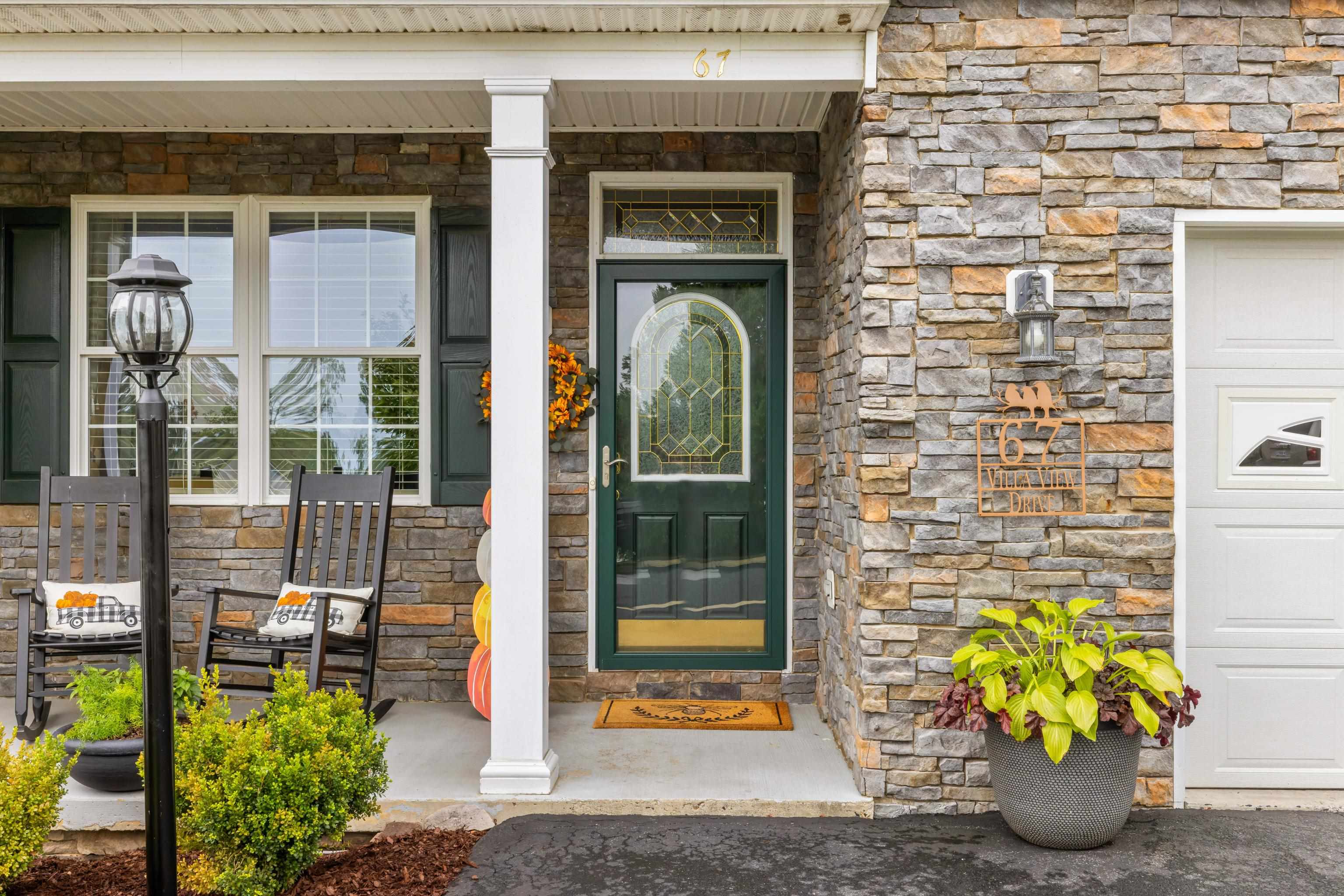 67 VILLA VIEW DR, STAUNTON, Virginia 24401, 3 Bedrooms Bedrooms, ,2 BathroomsBathrooms,Residential,67 VILLA VIEW DR,669678 MLS # 669678