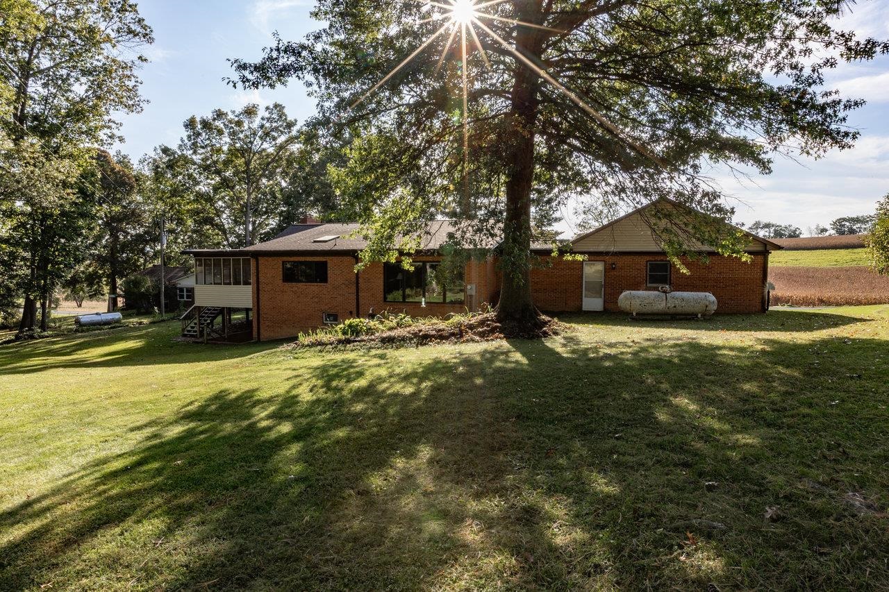 5722 GARDNER LN, BRIDGEWATER, Virginia 22812, 3 Bedrooms Bedrooms, ,2 BathroomsBathrooms,Residential,5722 GARDNER LN,669679 MLS # 669679