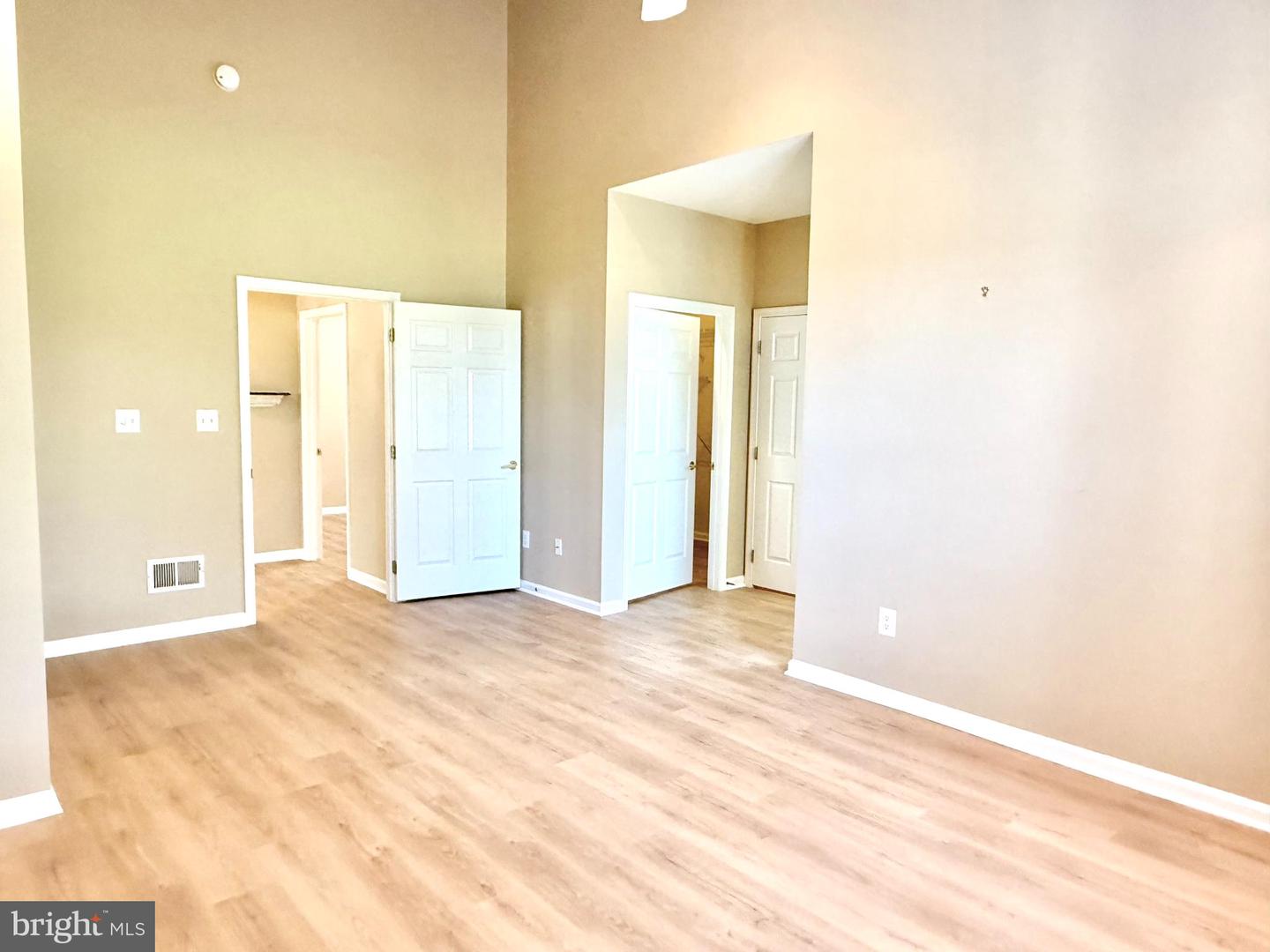 13737 HERITAGE VALLEY WAY, GAINESVILLE, Virginia 20155, 2 Bedrooms Bedrooms, ,2 BathroomsBathrooms,Residential,For sale,13737 HERITAGE VALLEY WAY,VAPW2102602 MLS # VAPW2102602
