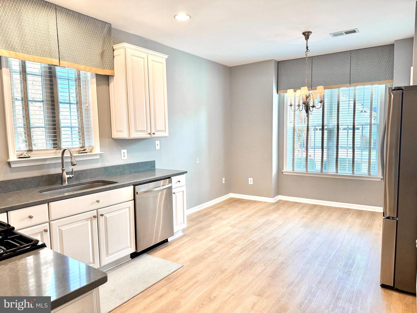 13737 HERITAGE VALLEY WAY, GAINESVILLE, Virginia 20155, 2 Bedrooms Bedrooms, ,2 BathroomsBathrooms,Residential,For sale,13737 HERITAGE VALLEY WAY,VAPW2102602 MLS # VAPW2102602