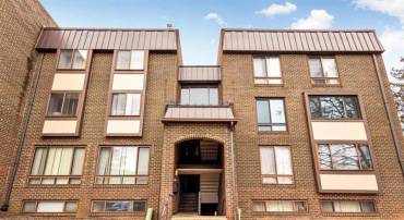 130 ROBERTS LN #201, ALEXANDRIA, Virginia 22314, 3 Bedrooms Bedrooms, ,2 BathroomsBathrooms,Residential,For sale,130 ROBERTS LN #201,VAAX2049078 MLS # VAAX2049078