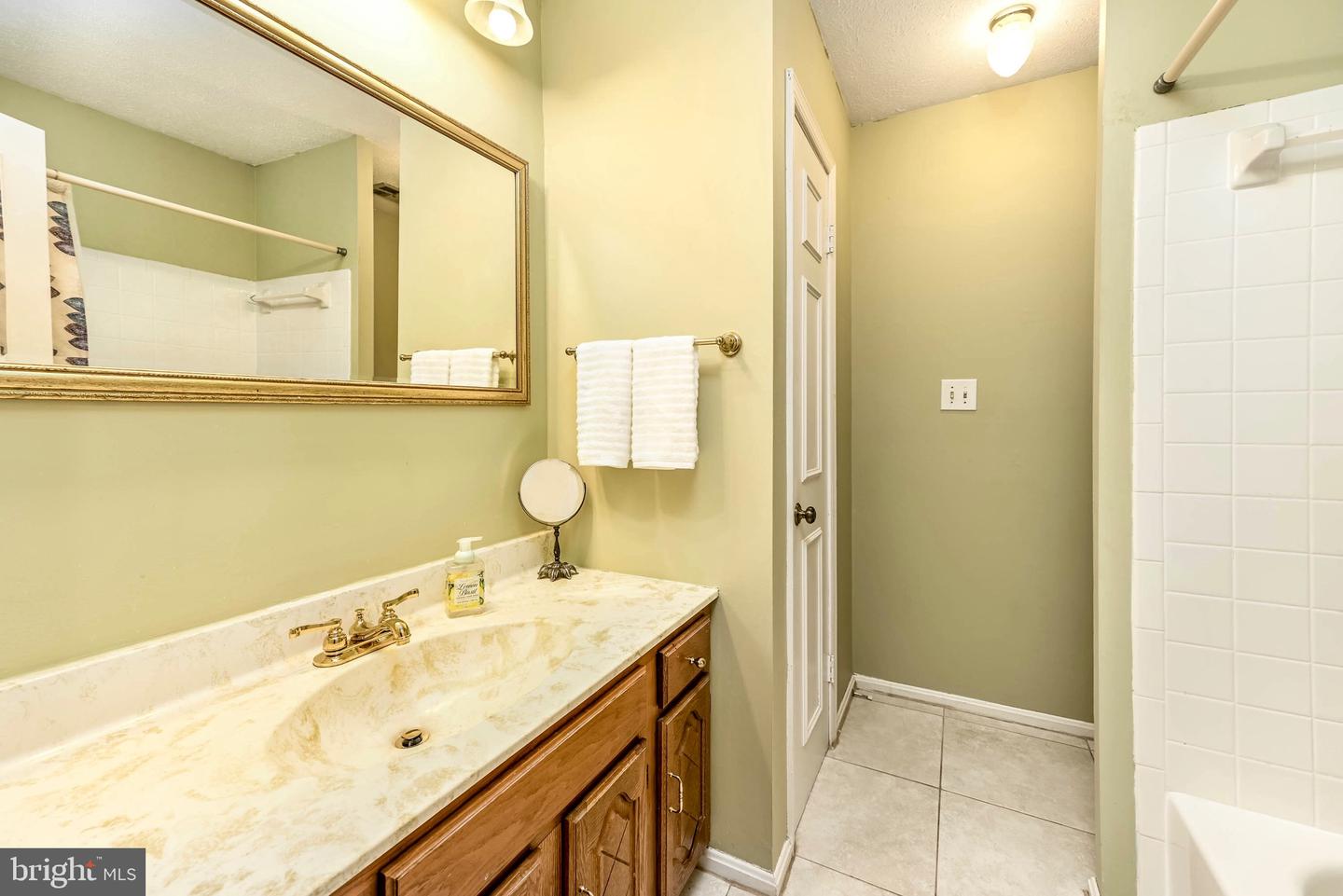 14 WEBLEY CT, STERLING, Virginia 20165, 4 Bedrooms Bedrooms, ,3 BathroomsBathrooms,Residential,For sale,14 WEBLEY CT,VALO2105950 MLS # VALO2105950