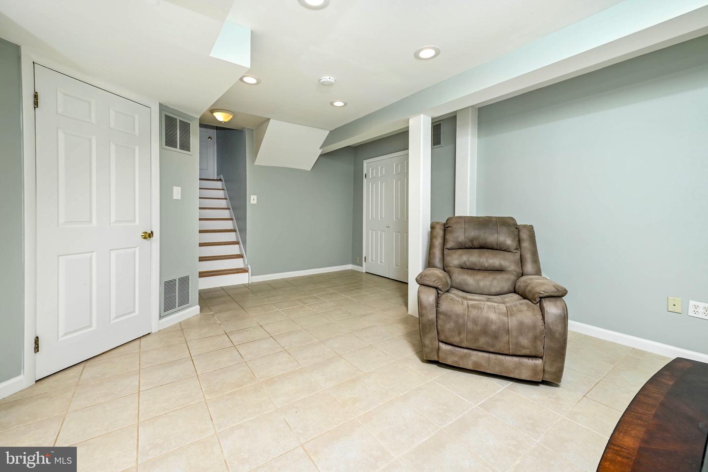 14 WEBLEY CT, STERLING, Virginia 20165, 4 Bedrooms Bedrooms, ,3 BathroomsBathrooms,Residential,For sale,14 WEBLEY CT,VALO2105950 MLS # VALO2105950
