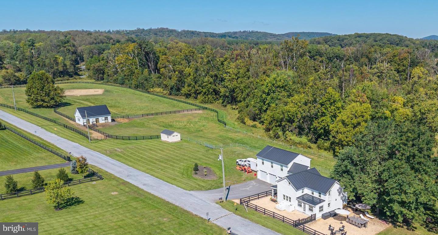 42046 LAMZ PL, LEESBURG, Virginia 20176, 4 Bedrooms Bedrooms, ,3 BathroomsBathrooms,Residential,For sale,42046 LAMZ PL,VALO2106160 MLS # VALO2106160