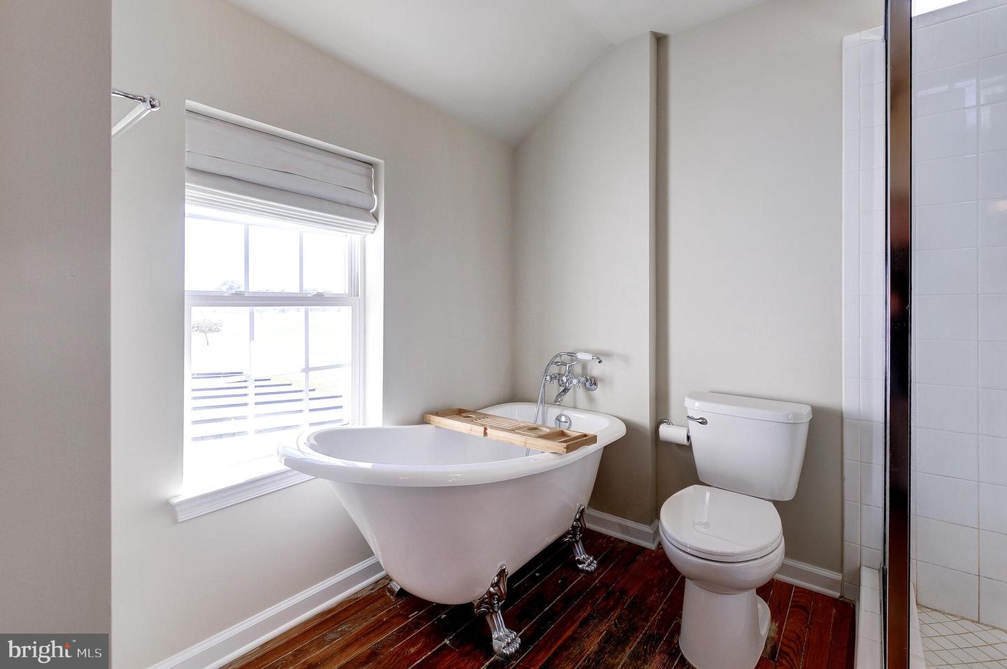 42046 LAMZ PL, LEESBURG, Virginia 20176, 4 Bedrooms Bedrooms, ,3 BathroomsBathrooms,Residential,For sale,42046 LAMZ PL,VALO2106160 MLS # VALO2106160
