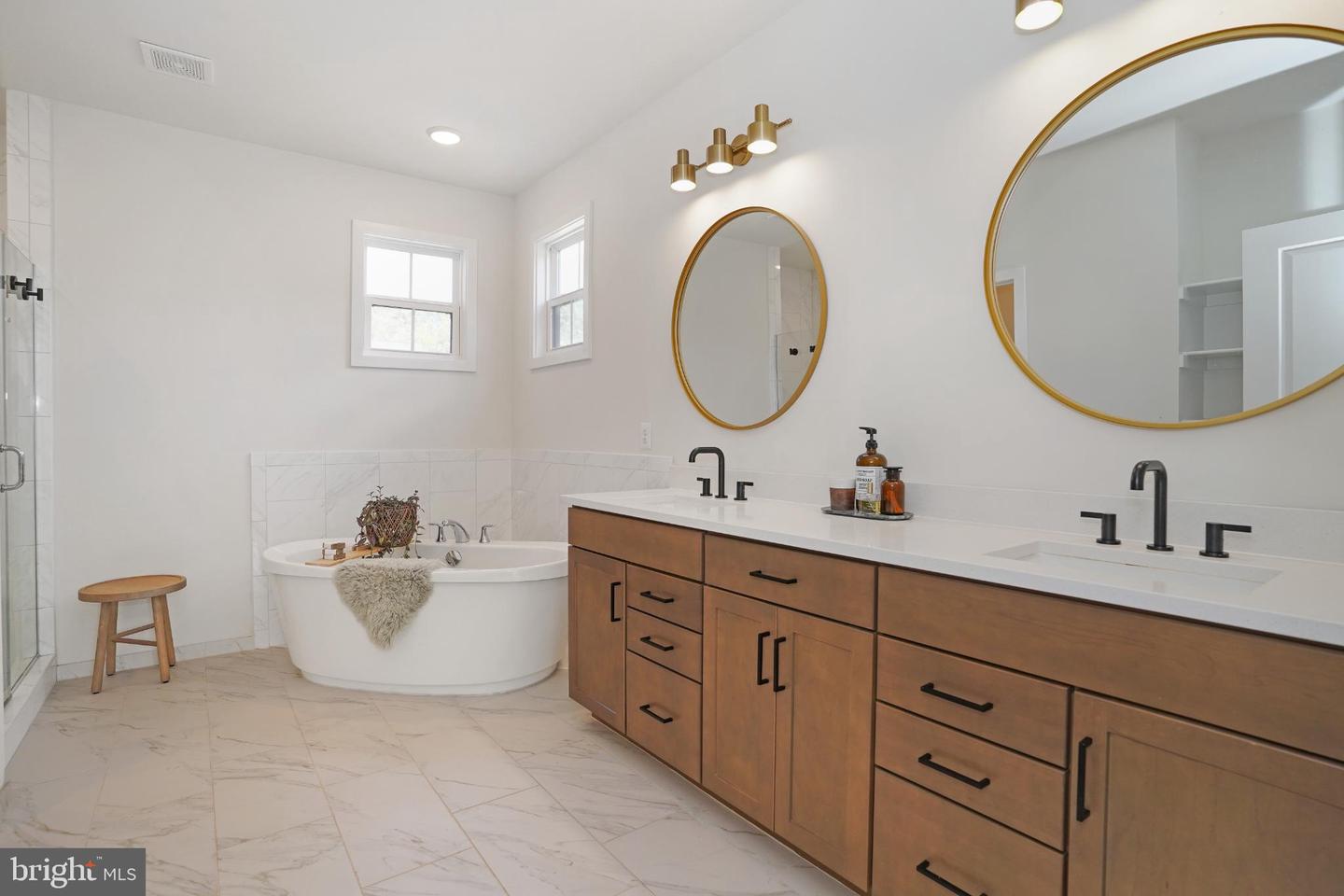 41405 GENTLE WIND PL, ALDIE, Virginia 20105, 4 Bedrooms Bedrooms, 8 Rooms Rooms,3 BathroomsBathrooms,Residential,For sale,41405 GENTLE WIND PL,VALO2106256 MLS # VALO2106256