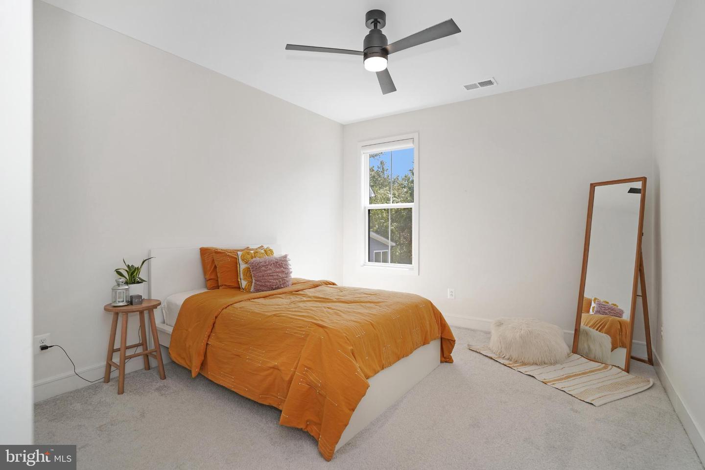 41405 GENTLE WIND PL, ALDIE, Virginia 20105, 4 Bedrooms Bedrooms, 8 Rooms Rooms,3 BathroomsBathrooms,Residential,For sale,41405 GENTLE WIND PL,VALO2106256 MLS # VALO2106256