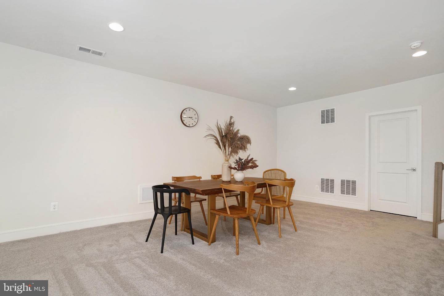 41405 GENTLE WIND PL, ALDIE, Virginia 20105, 4 Bedrooms Bedrooms, 8 Rooms Rooms,3 BathroomsBathrooms,Residential,For sale,41405 GENTLE WIND PL,VALO2106256 MLS # VALO2106256