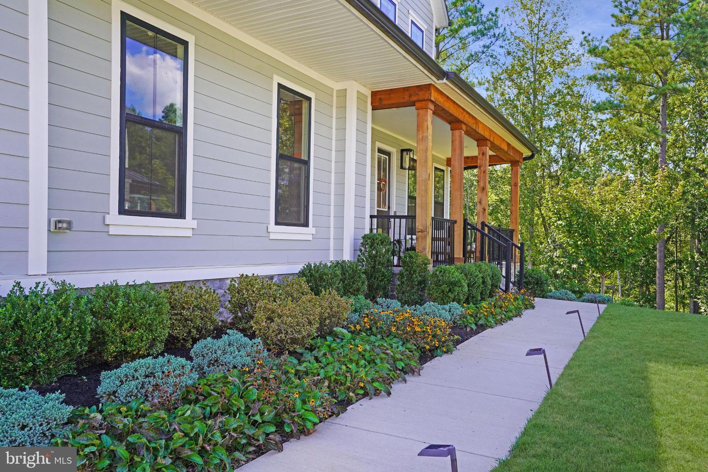 41405 GENTLE WIND PL, ALDIE, Virginia 20105, 4 Bedrooms Bedrooms, 8 Rooms Rooms,3 BathroomsBathrooms,Residential,For sale,41405 GENTLE WIND PL,VALO2106256 MLS # VALO2106256