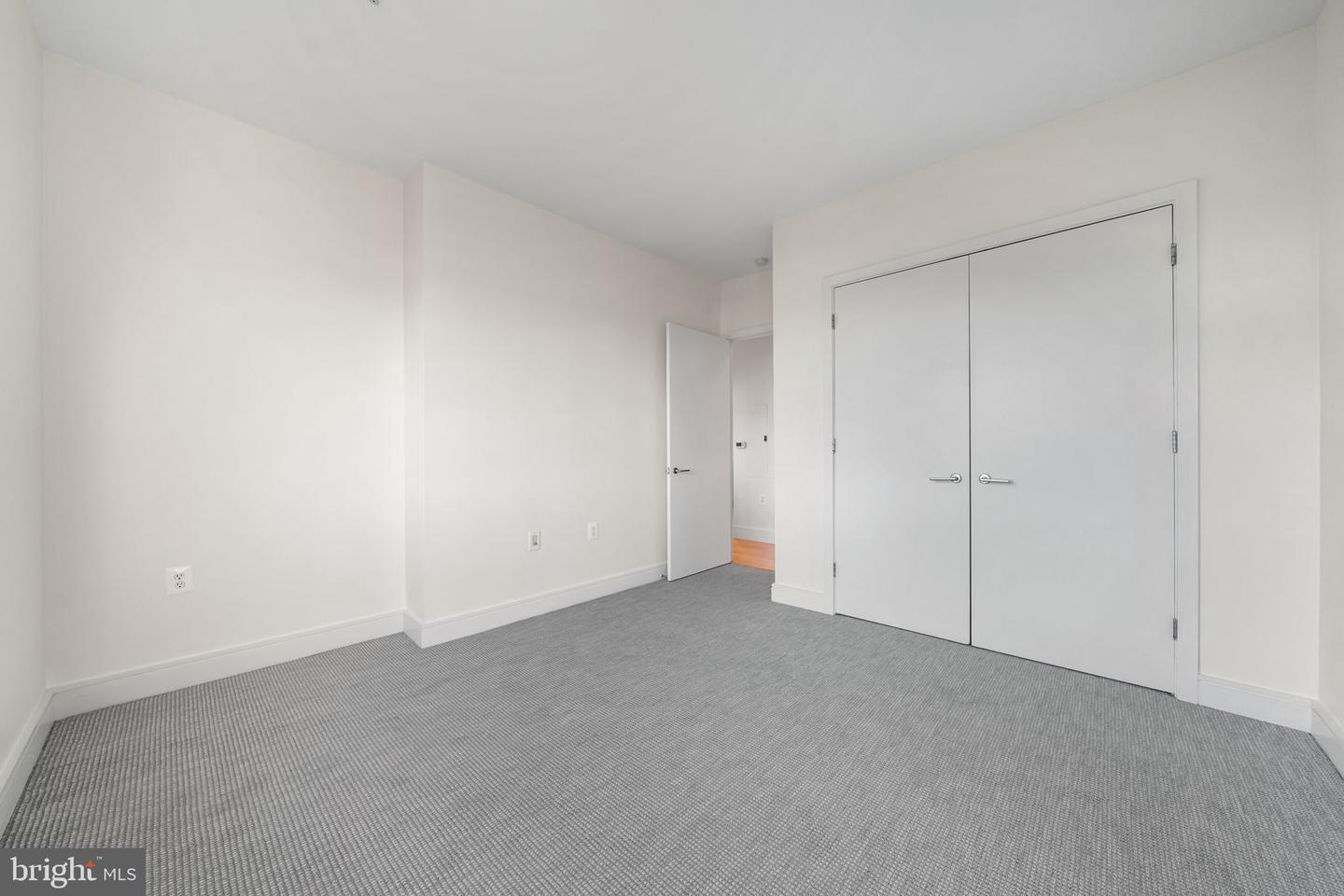 2001 15TH ST N #1611, ARLINGTON, Virginia 22201, 2 Bedrooms Bedrooms, ,2 BathroomsBathrooms,Residential,For sale,2001 15TH ST N #1611,VAAR2063298 MLS # VAAR2063298