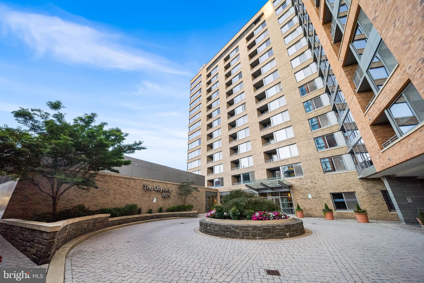 2001 15TH ST N #1611, ARLINGTON, Virginia 22201, 2 Bedrooms Bedrooms, ,2 BathroomsBathrooms,Residential,For sale,2001 15TH ST N #1611,VAAR2063298 MLS # VAAR2063298