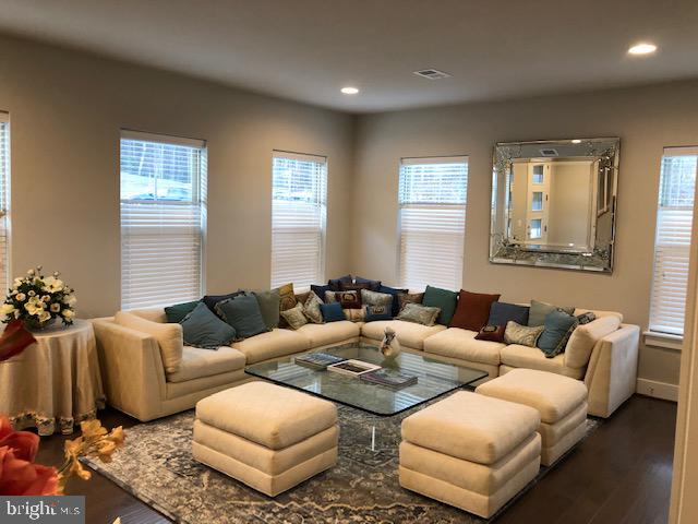 7765 BELVALE DR, ALEXANDRIA, Virginia 22315, 3 Bedrooms Bedrooms, ,3 BathroomsBathrooms,Residential,For sale,7765 BELVALE DR,VAFX2265650 MLS # VAFX2265650