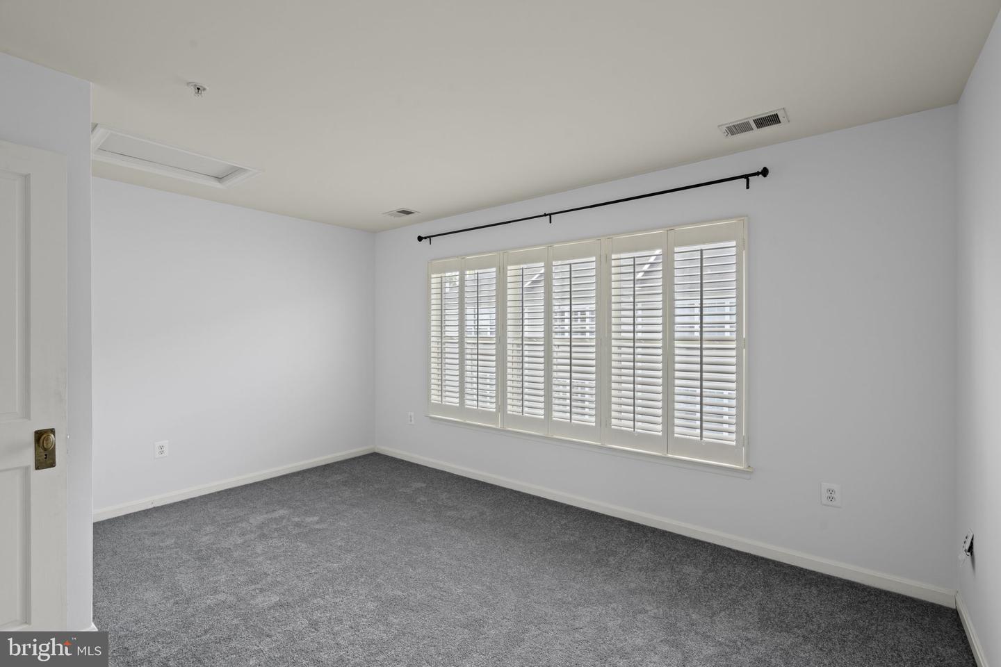 5127 GARDNER DR, ALEXANDRIA, Virginia 22304, 3 Bedrooms Bedrooms, ,2 BathroomsBathrooms,Residential,For sale,5127 GARDNER DR,VAAX2049490 MLS # VAAX2049490