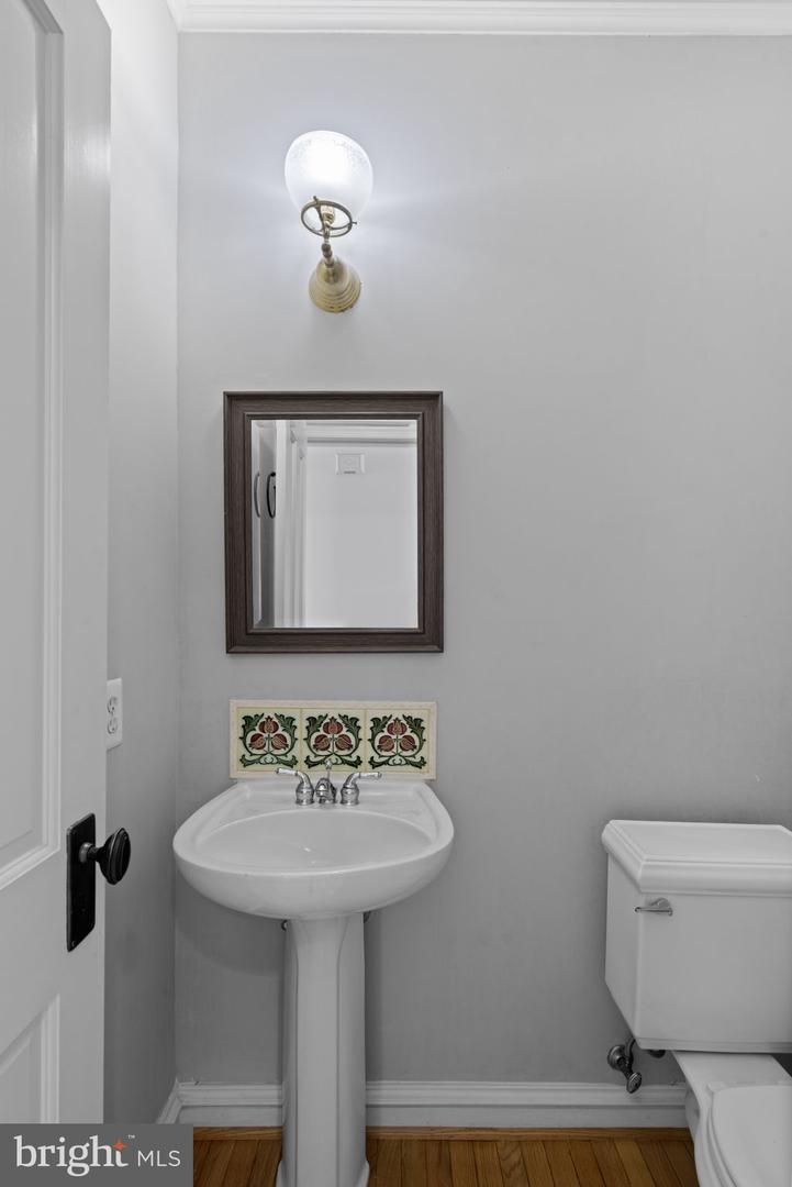 5127 GARDNER DR, ALEXANDRIA, Virginia 22304, 3 Bedrooms Bedrooms, ,2 BathroomsBathrooms,Residential,For sale,5127 GARDNER DR,VAAX2049490 MLS # VAAX2049490