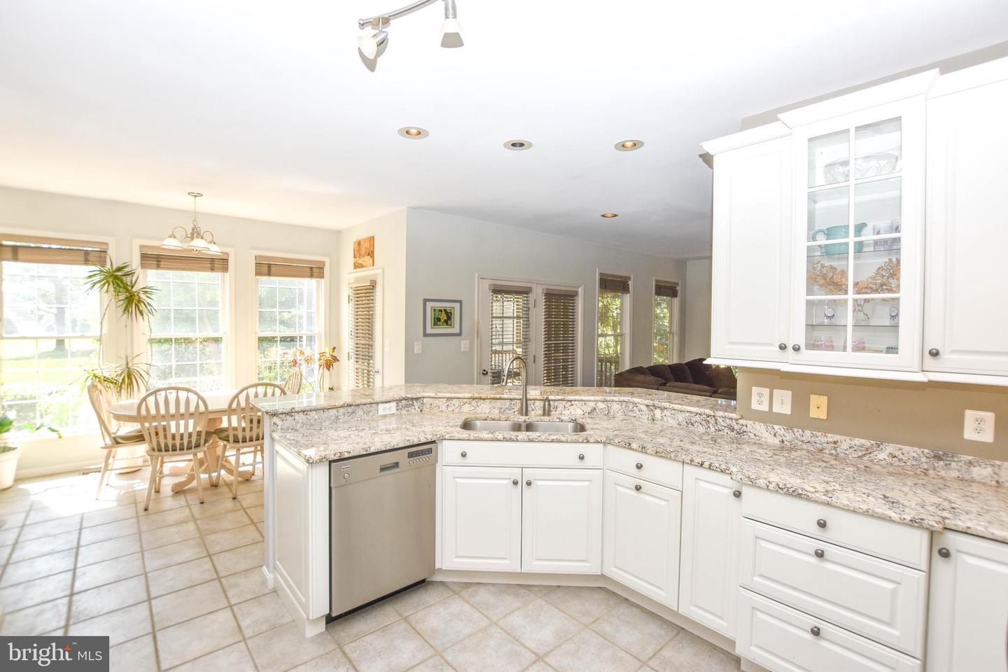 42235 GREEN MEADOW LN, LEESBURG, Virginia 20176, 5 Bedrooms Bedrooms, ,4 BathroomsBathrooms,Residential,For sale,42235 GREEN MEADOW LN,VALO2106502 MLS # VALO2106502