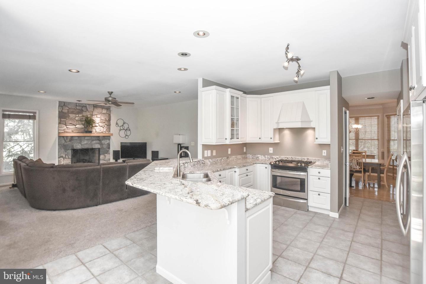 42235 GREEN MEADOW LN, LEESBURG, Virginia 20176, 5 Bedrooms Bedrooms, ,4 BathroomsBathrooms,Residential,For sale,42235 GREEN MEADOW LN,VALO2106502 MLS # VALO2106502