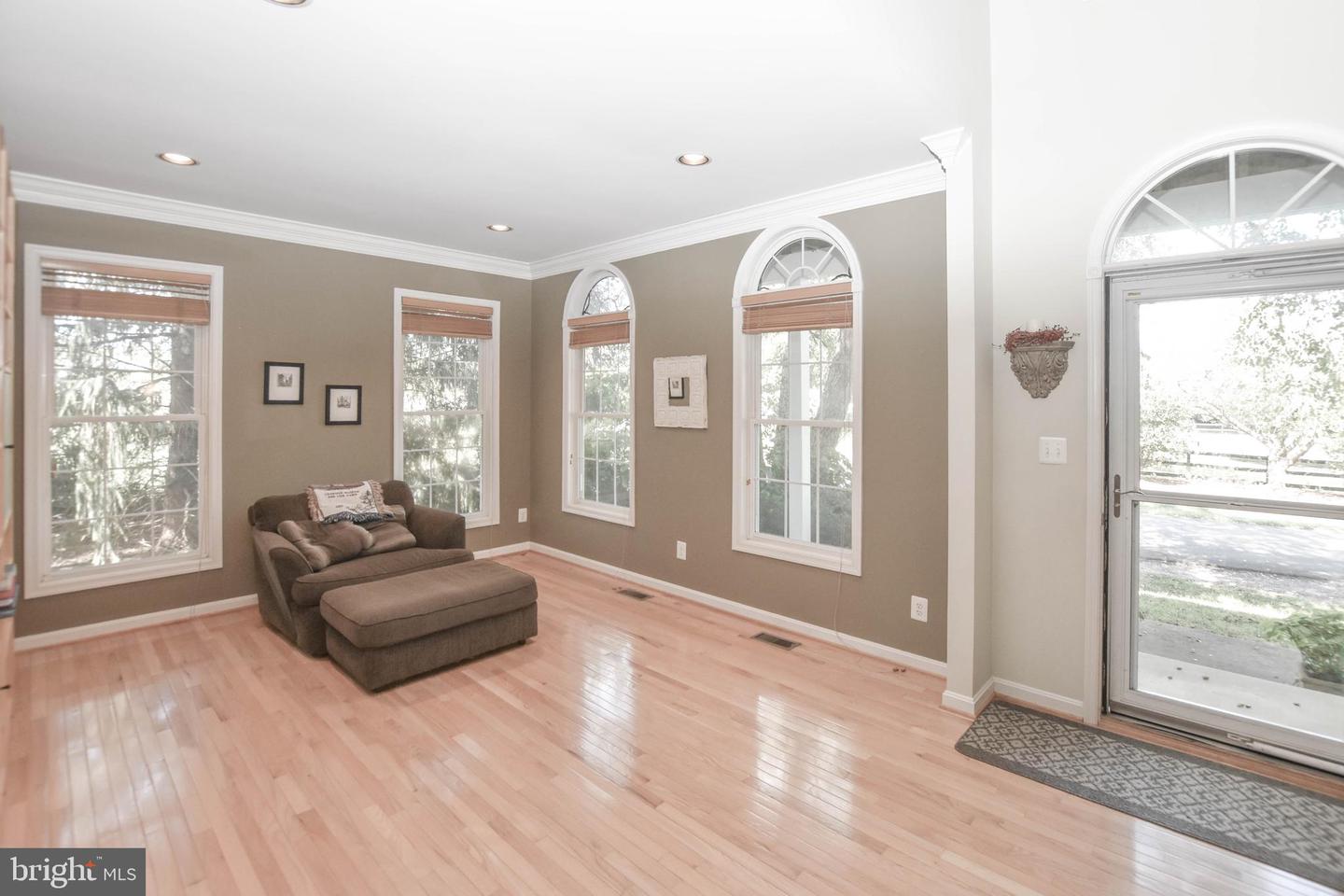 42235 GREEN MEADOW LN, LEESBURG, Virginia 20176, 5 Bedrooms Bedrooms, ,4 BathroomsBathrooms,Residential,For sale,42235 GREEN MEADOW LN,VALO2106502 MLS # VALO2106502