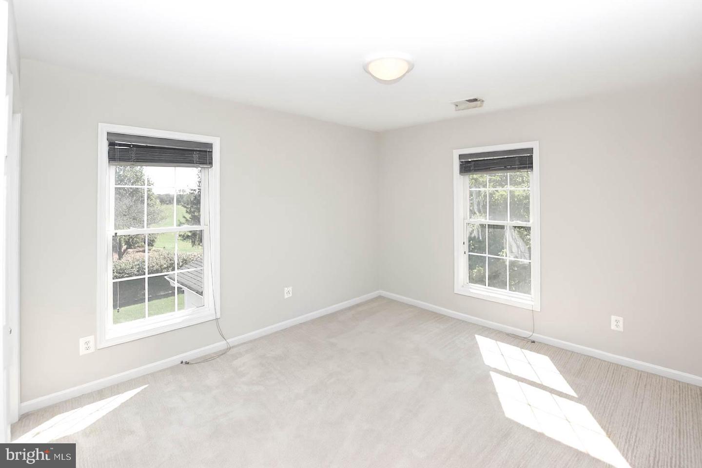 42235 GREEN MEADOW LN, LEESBURG, Virginia 20176, 5 Bedrooms Bedrooms, ,4 BathroomsBathrooms,Residential,For sale,42235 GREEN MEADOW LN,VALO2106502 MLS # VALO2106502