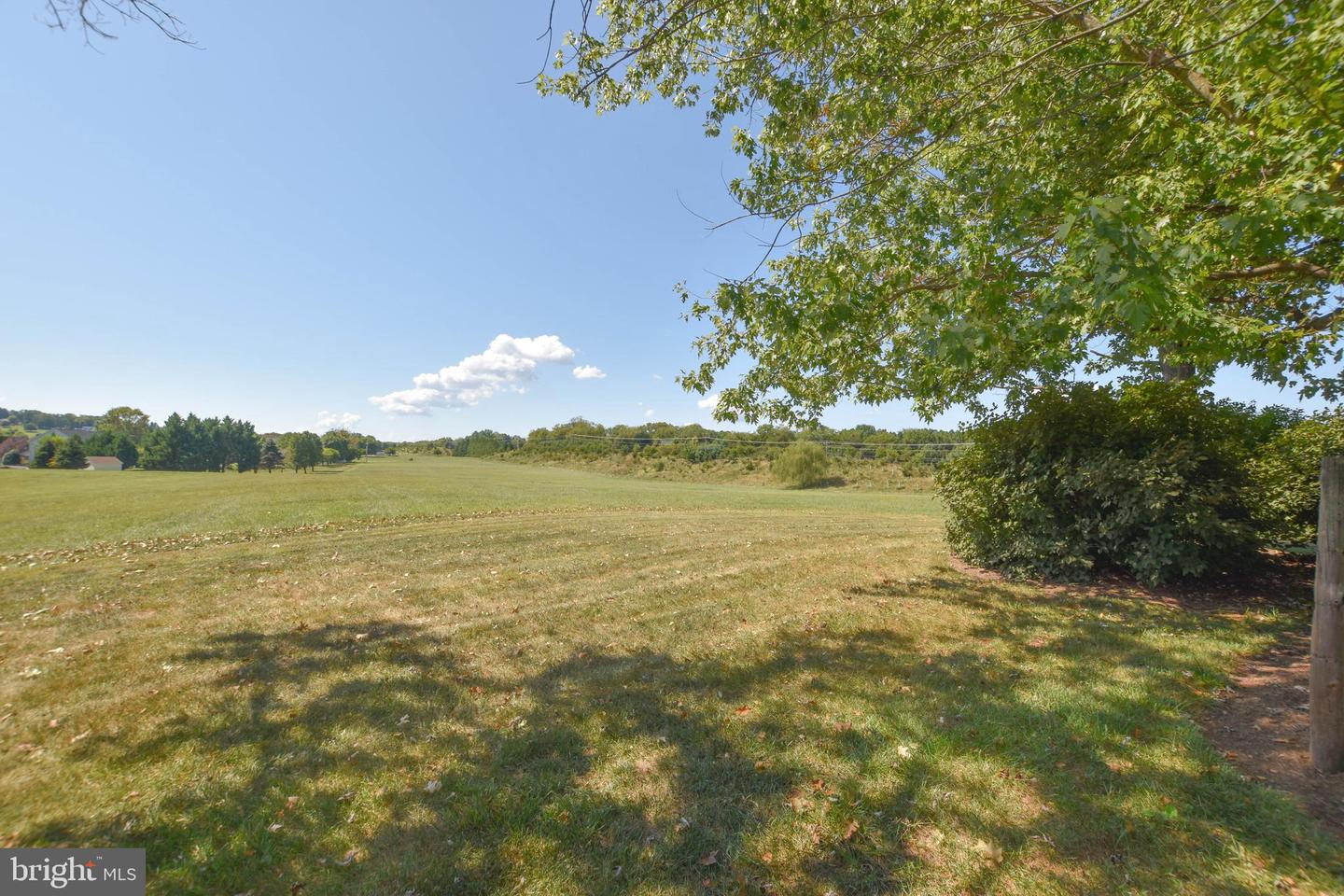42235 GREEN MEADOW LN, LEESBURG, Virginia 20176, 5 Bedrooms Bedrooms, ,4 BathroomsBathrooms,Residential,For sale,42235 GREEN MEADOW LN,VALO2106502 MLS # VALO2106502