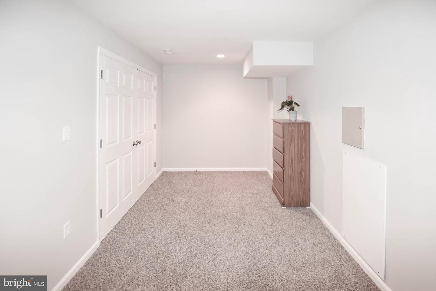 42235 GREEN MEADOW LN, LEESBURG, Virginia 20176, 5 Bedrooms Bedrooms, ,4 BathroomsBathrooms,Residential,For sale,42235 GREEN MEADOW LN,VALO2106502 MLS # VALO2106502