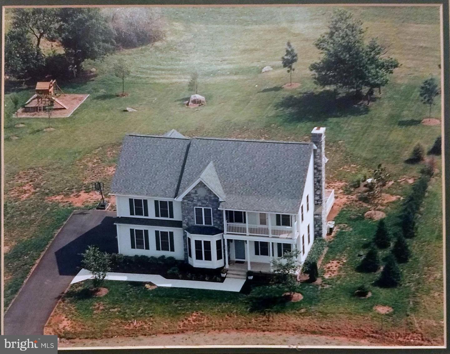 42235 GREEN MEADOW LN, LEESBURG, Virginia 20176, 5 Bedrooms Bedrooms, ,4 BathroomsBathrooms,Residential,For sale,42235 GREEN MEADOW LN,VALO2106502 MLS # VALO2106502
