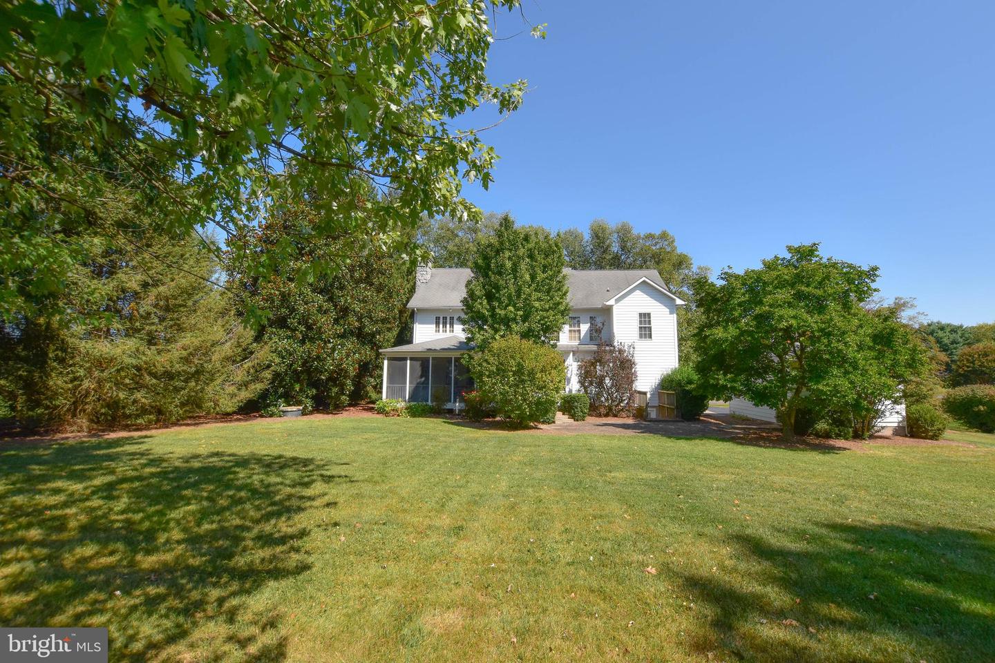 42235 GREEN MEADOW LN, LEESBURG, Virginia 20176, 5 Bedrooms Bedrooms, ,4 BathroomsBathrooms,Residential,For sale,42235 GREEN MEADOW LN,VALO2106502 MLS # VALO2106502