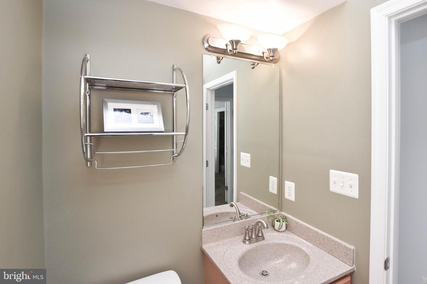 42235 GREEN MEADOW LN, LEESBURG, Virginia 20176, 5 Bedrooms Bedrooms, ,4 BathroomsBathrooms,Residential,For sale,42235 GREEN MEADOW LN,VALO2106502 MLS # VALO2106502