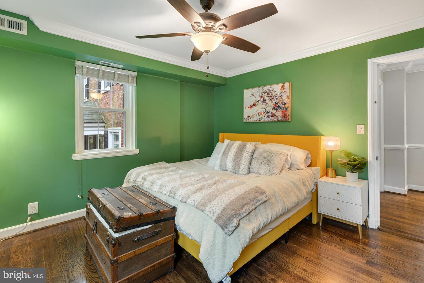 2814 S COLUMBUS ST, ARLINGTON, Virginia 22206, 2 Bedrooms Bedrooms, ,2 BathroomsBathrooms,Residential,For sale,2814 S COLUMBUS ST,VAAX2049512 MLS # VAAX2049512