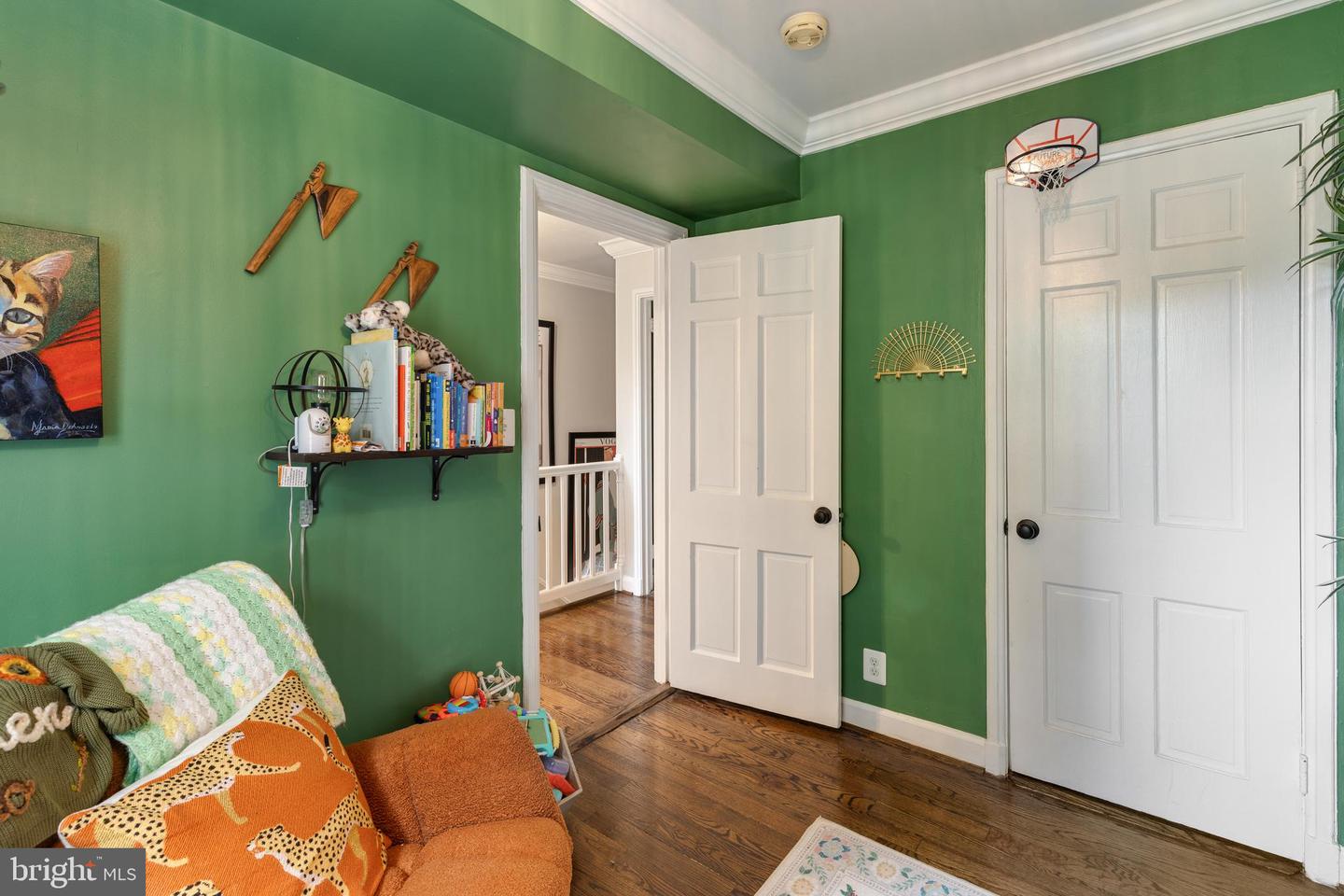 2814 S COLUMBUS ST, ARLINGTON, Virginia 22206, 2 Bedrooms Bedrooms, ,2 BathroomsBathrooms,Residential,For sale,2814 S COLUMBUS ST,VAAX2049512 MLS # VAAX2049512