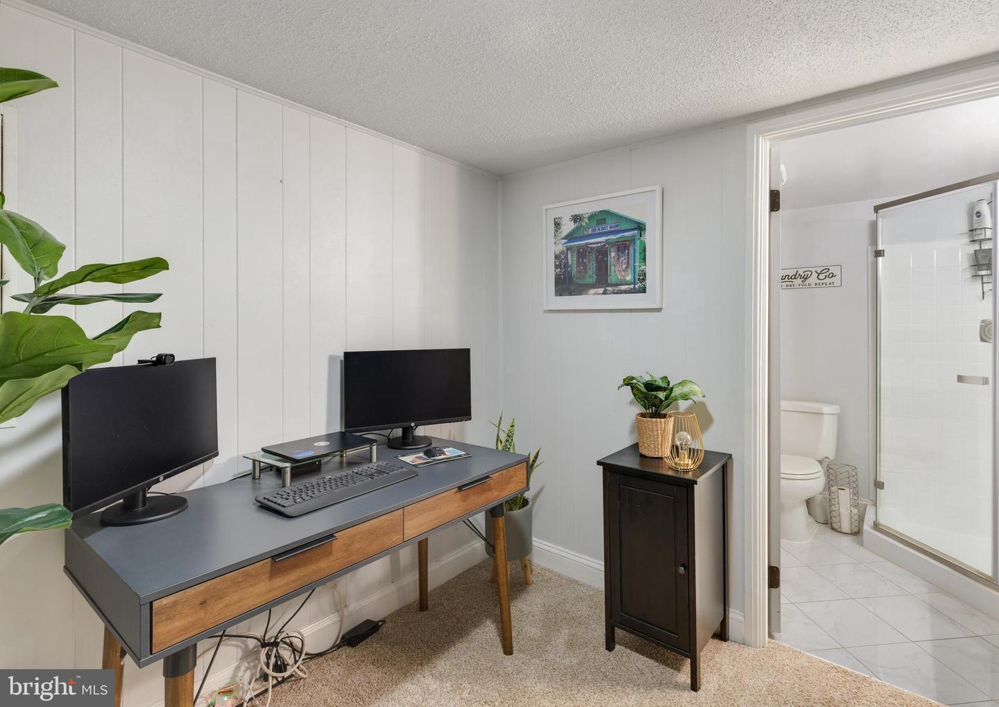 2814 S COLUMBUS ST, ARLINGTON, Virginia 22206, 2 Bedrooms Bedrooms, ,2 BathroomsBathrooms,Residential,For sale,2814 S COLUMBUS ST,VAAX2049512 MLS # VAAX2049512