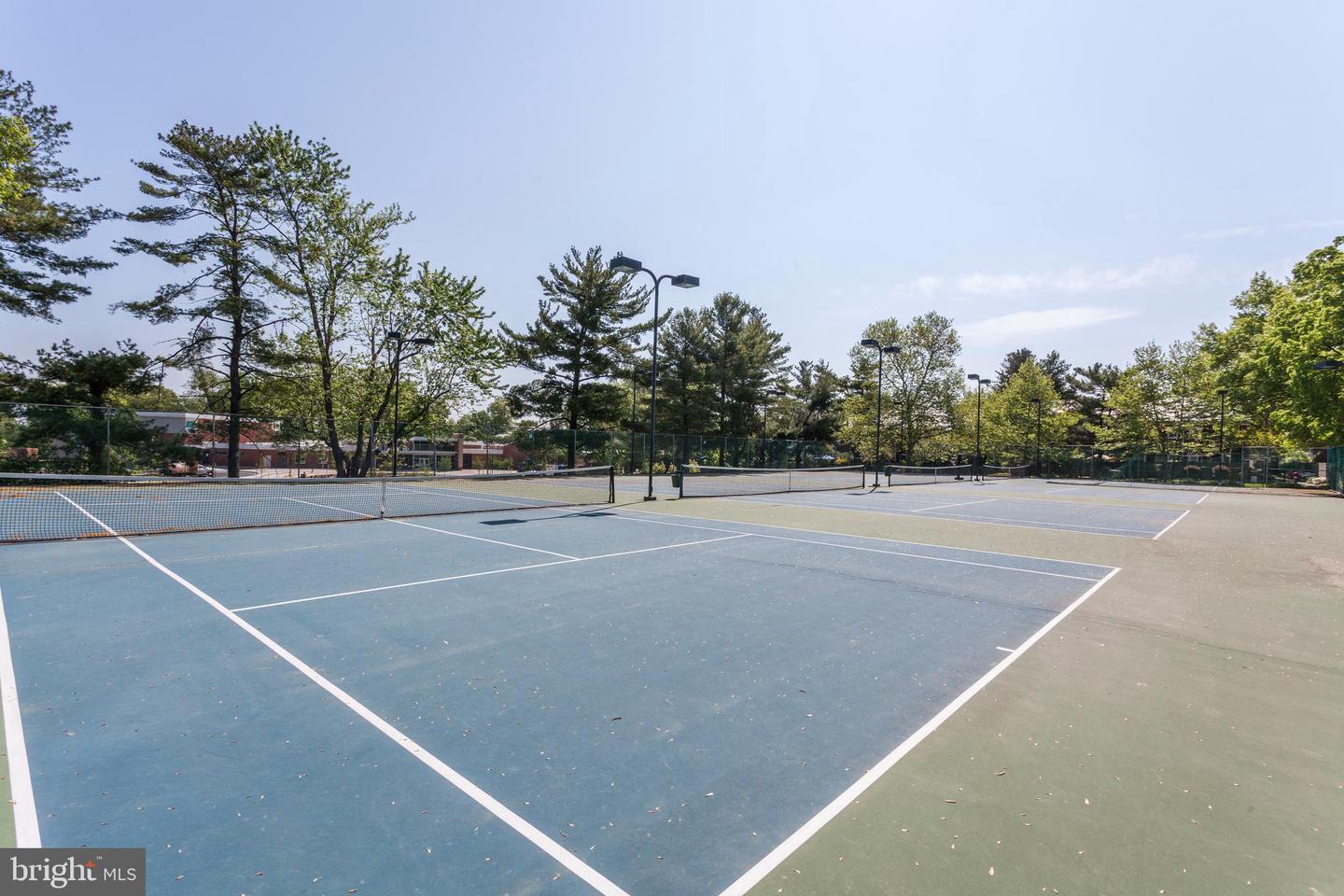2814 S COLUMBUS ST, ARLINGTON, Virginia 22206, 2 Bedrooms Bedrooms, ,2 BathroomsBathrooms,Residential,For sale,2814 S COLUMBUS ST,VAAX2049512 MLS # VAAX2049512