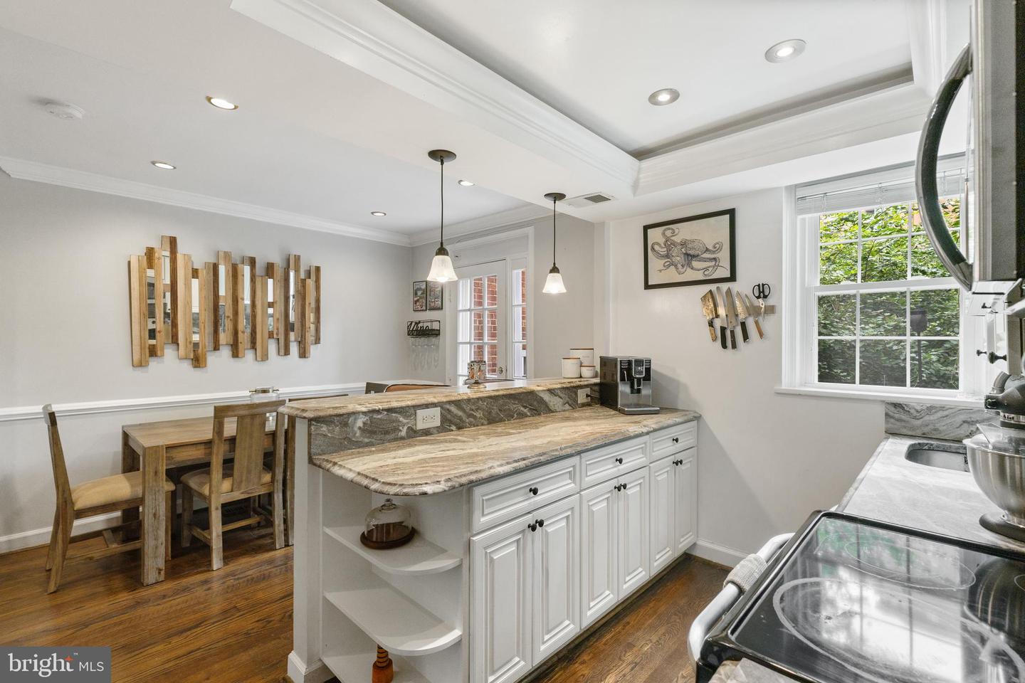 2814 S COLUMBUS ST, ARLINGTON, Virginia 22206, 2 Bedrooms Bedrooms, ,2 BathroomsBathrooms,Residential,For sale,2814 S COLUMBUS ST,VAAX2049512 MLS # VAAX2049512
